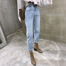 BGTEEVER Vintage High Waist Straight Jeans Pant for Women Streetwear Loose Female Denim Jeans Buttons Zipper Ladies Jeans 2021