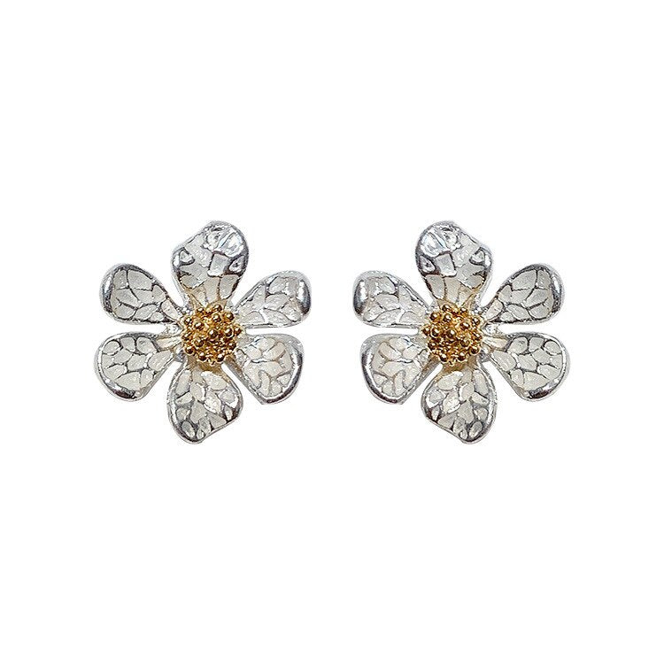New Korea Classic Fresh Small Flower Stud Earrings For Women Sweet Lovely Elegant Fashion Metal Party Pendiente Gifts
