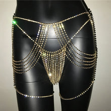 Luxury Crystal Harness Body Chain Two Piece Set 2020 Rhinestone Sequin Metallic Crop Top and Shorts Bra Belly Chain Women Set