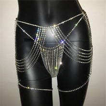 Luxury Crystal Harness Body Chain Two Piece Set 2020 Rhinestone Sequin Metallic Crop Top and Shorts Bra Belly Chain Women Set